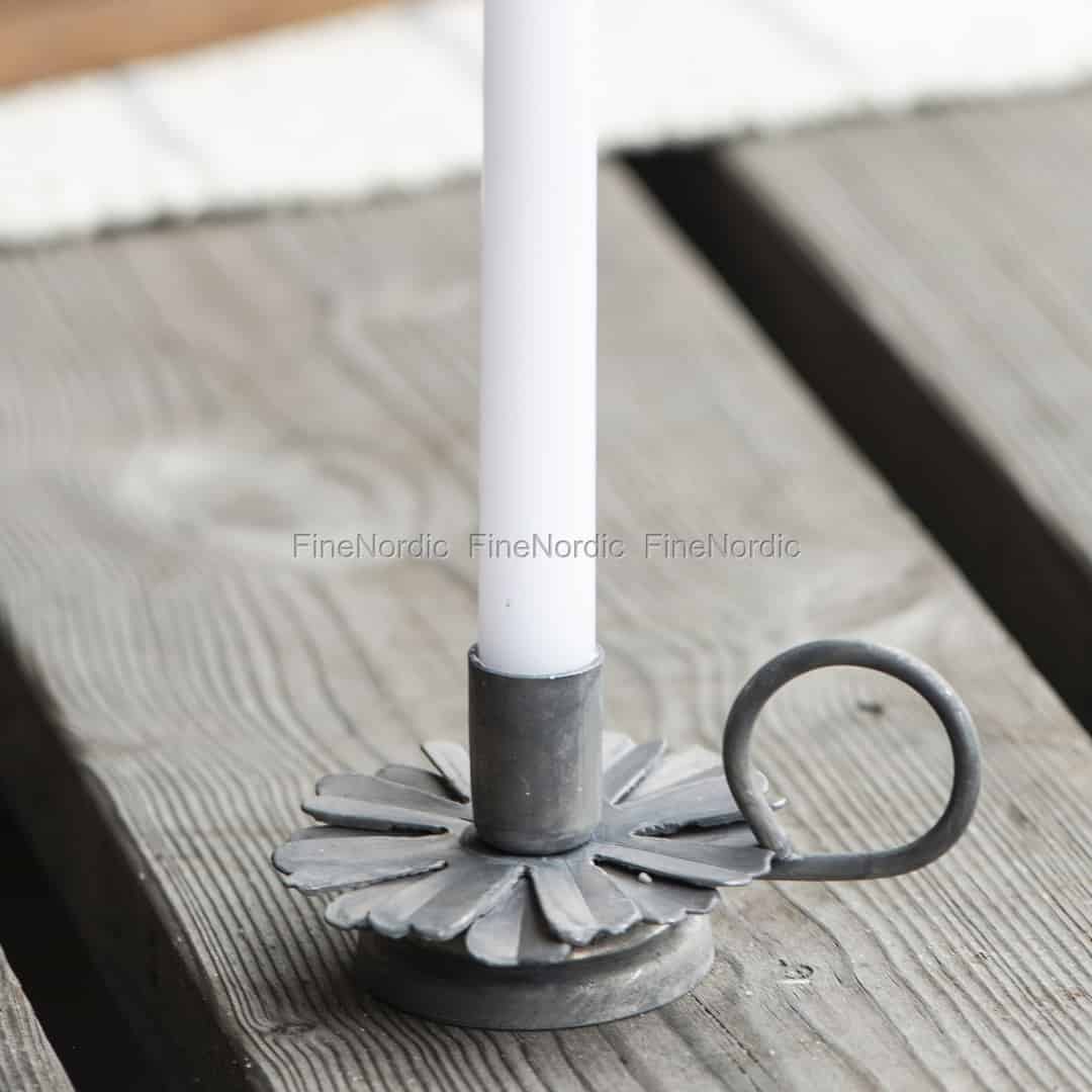 candle handle