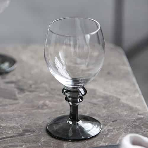 https://images.finenordic.com/image/50699-medium-1578753336/house-doctor-white-wine-glass-meyer-clear-grey.jpg