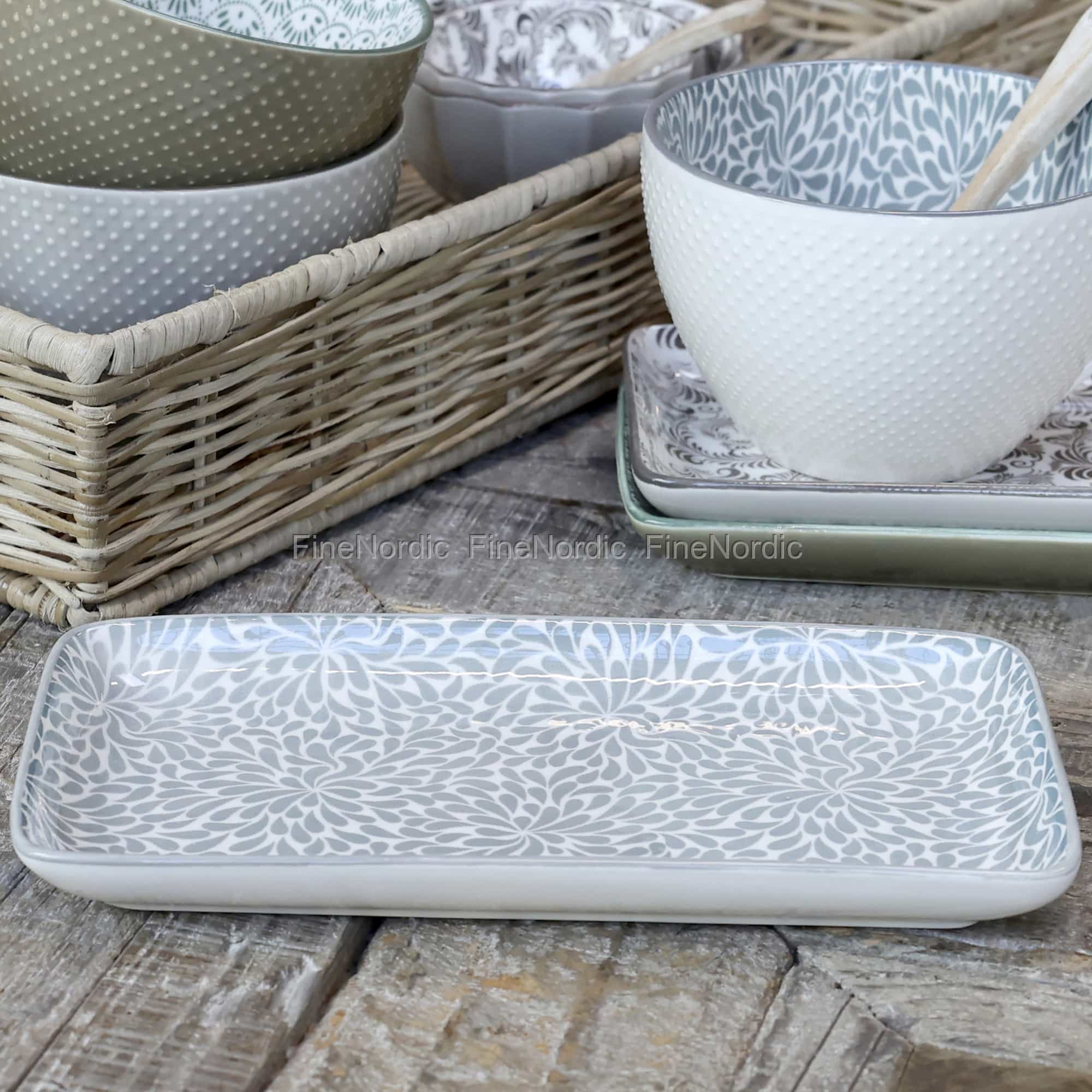 Chic Antique Arés Plate with Pattern French Grey