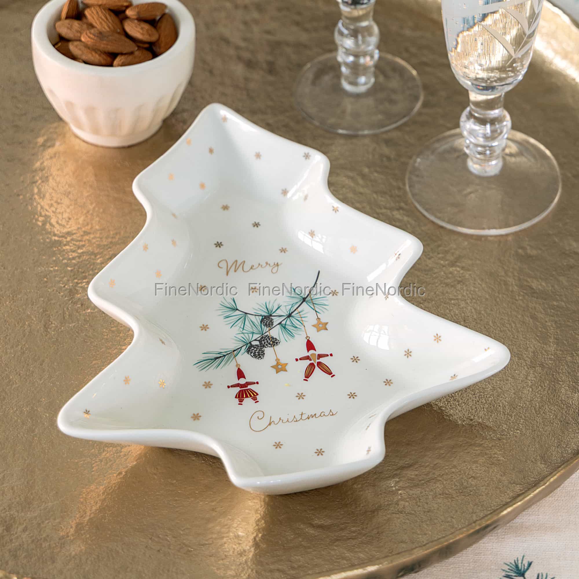 White Tree Plate Juana White Christmas Tree Plate | GreenGate Holiday